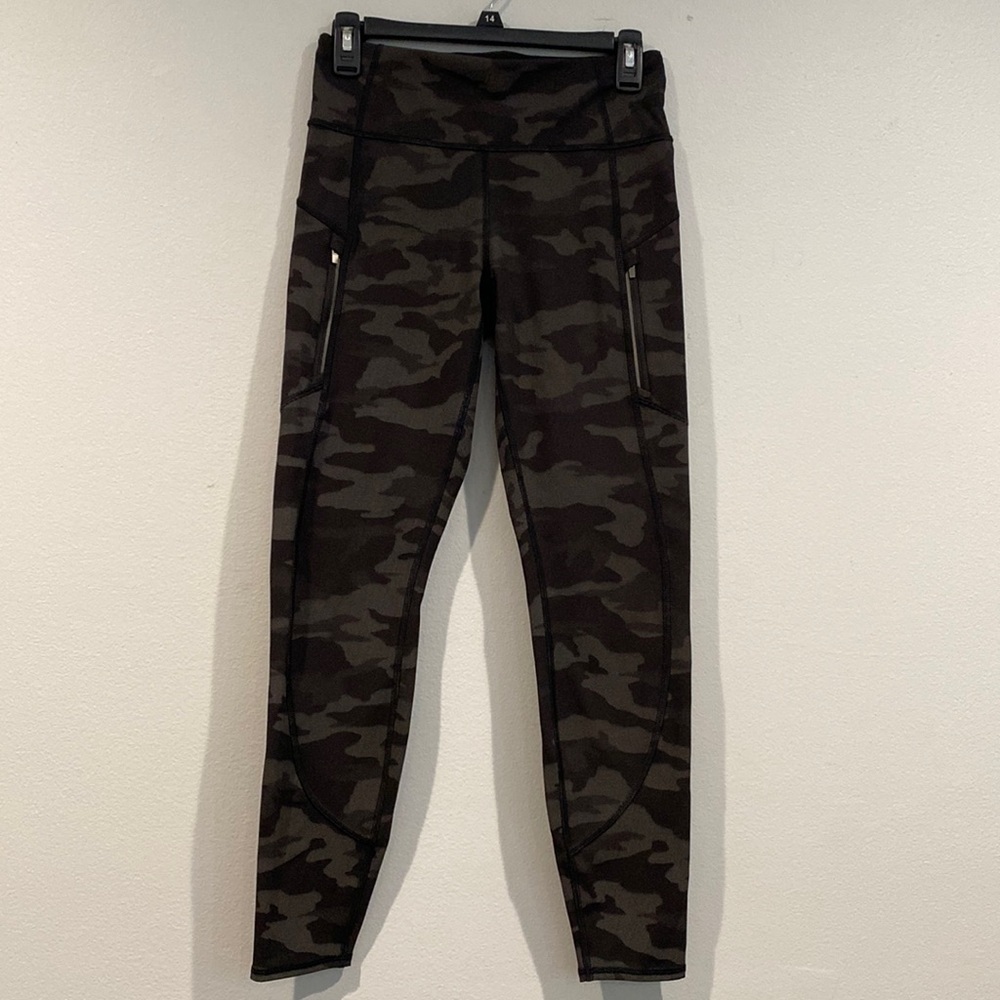Athleta Camo Leggings - Black and Brown